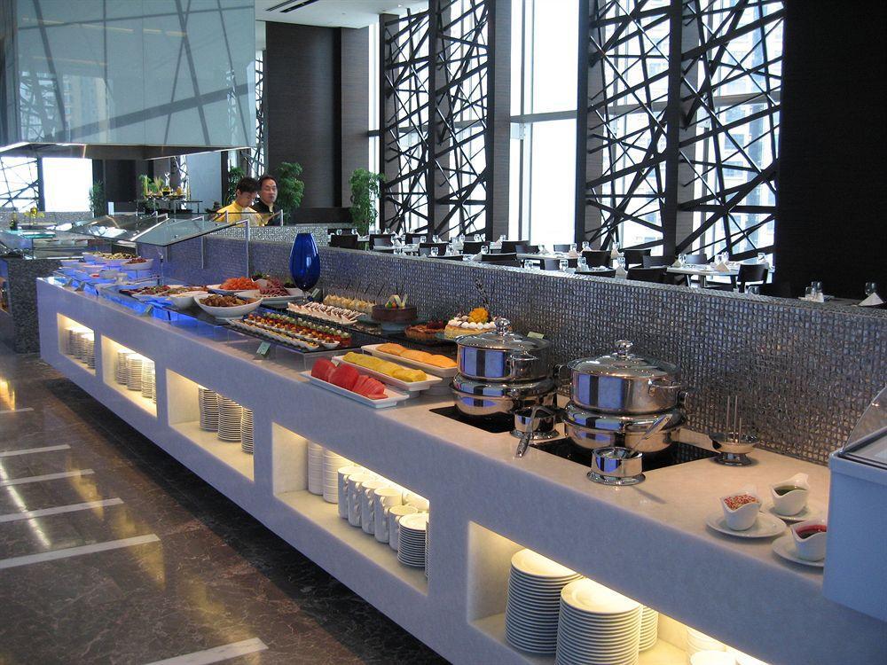 Nina Hotel Tsuen Wan West Hongkong Eksteriør billede A buffet at a hotel