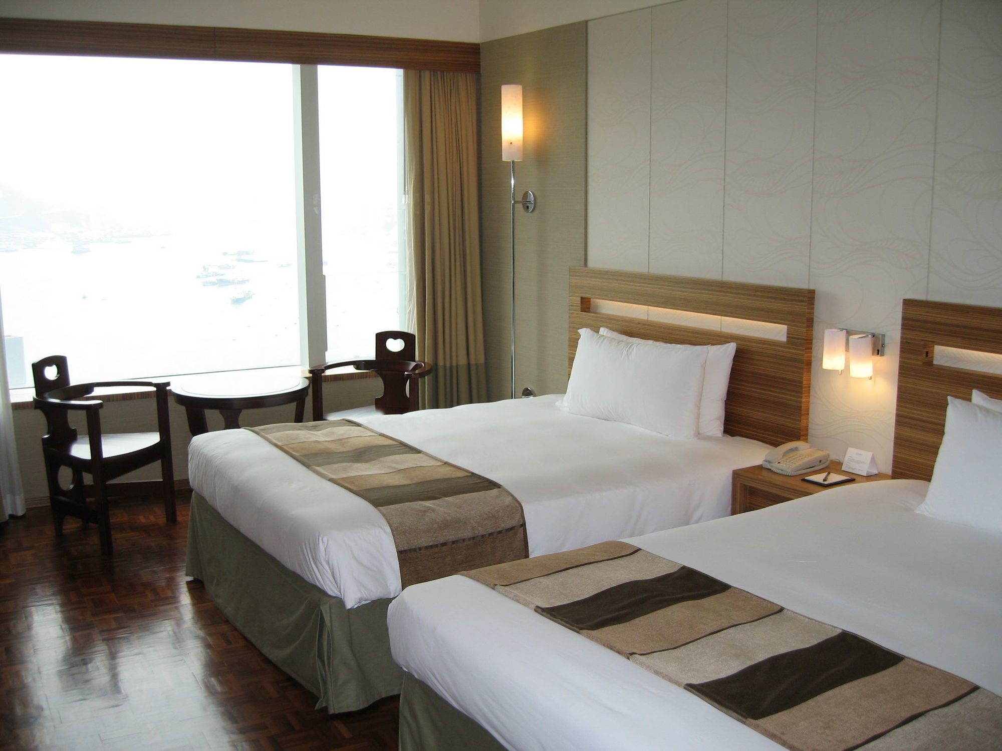 Nina Hotel Tsuen Wan West Hongkong Værelse billede A room at the hotel